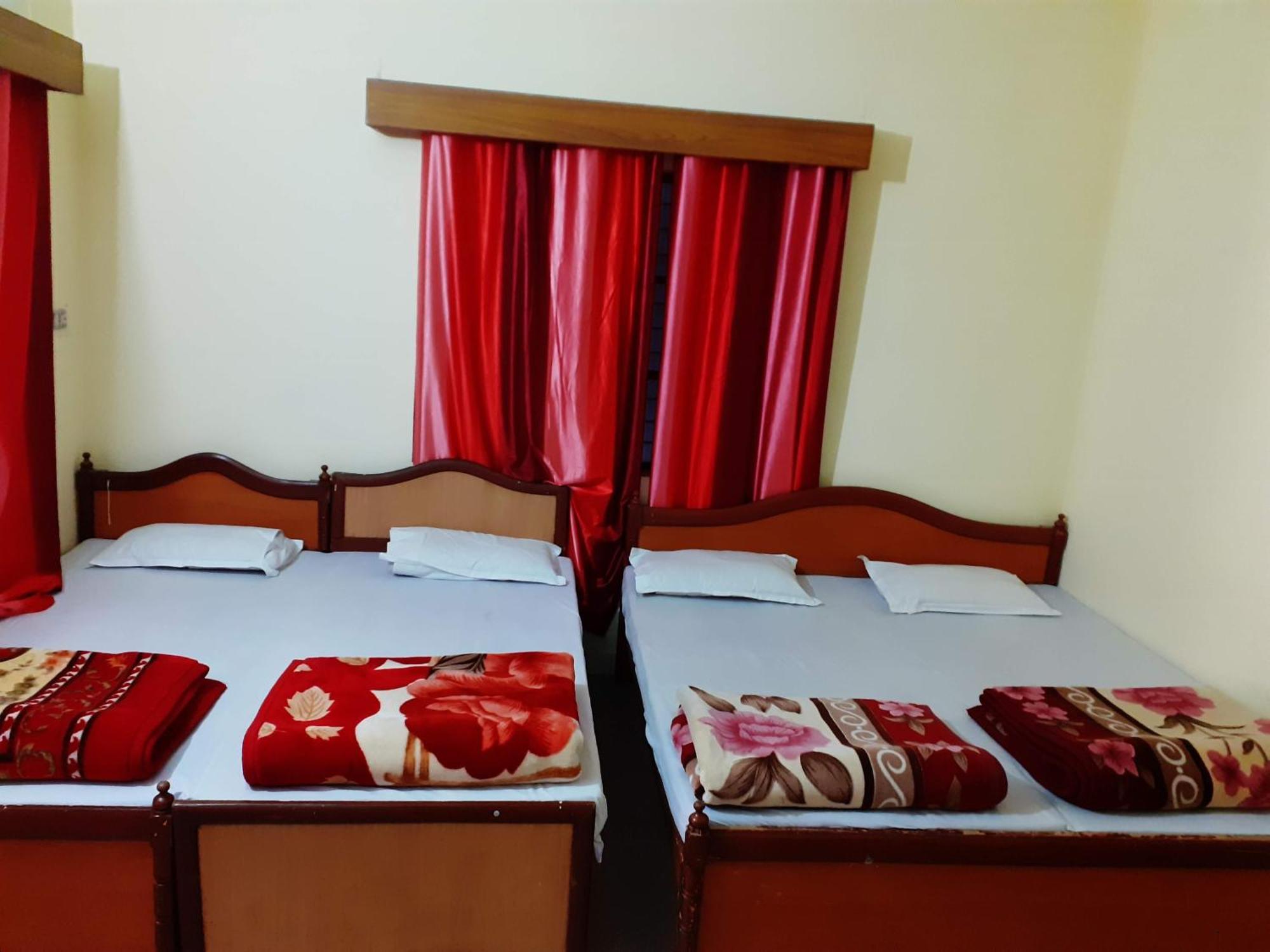 Hotel Jagat Raj, Sitapur Sitapur  Buitenkant foto