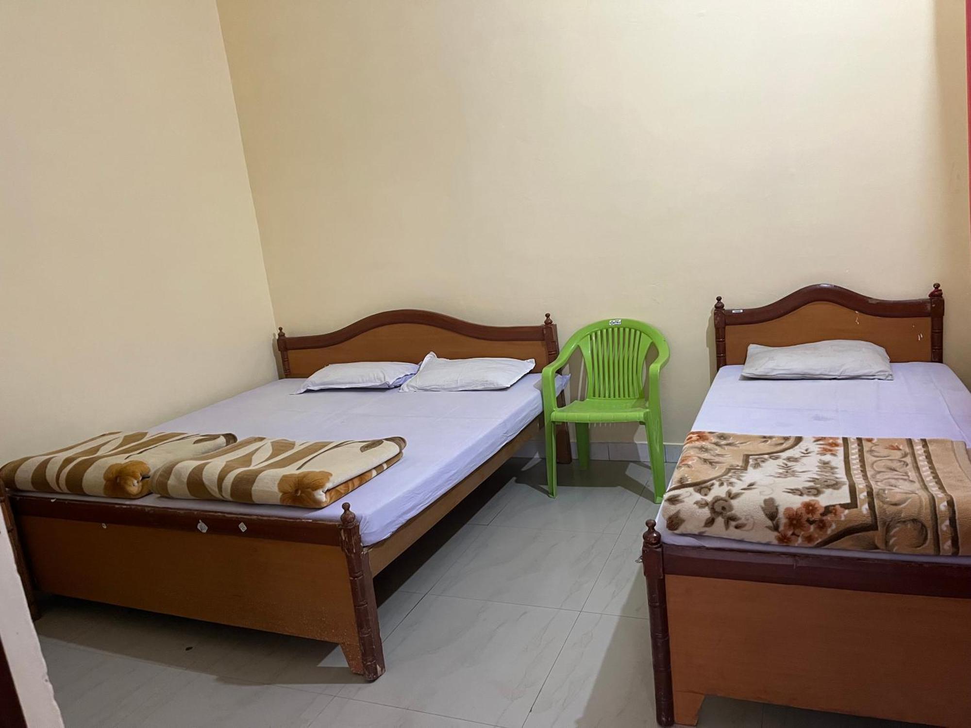 Hotel Jagat Raj, Sitapur Sitapur  Buitenkant foto