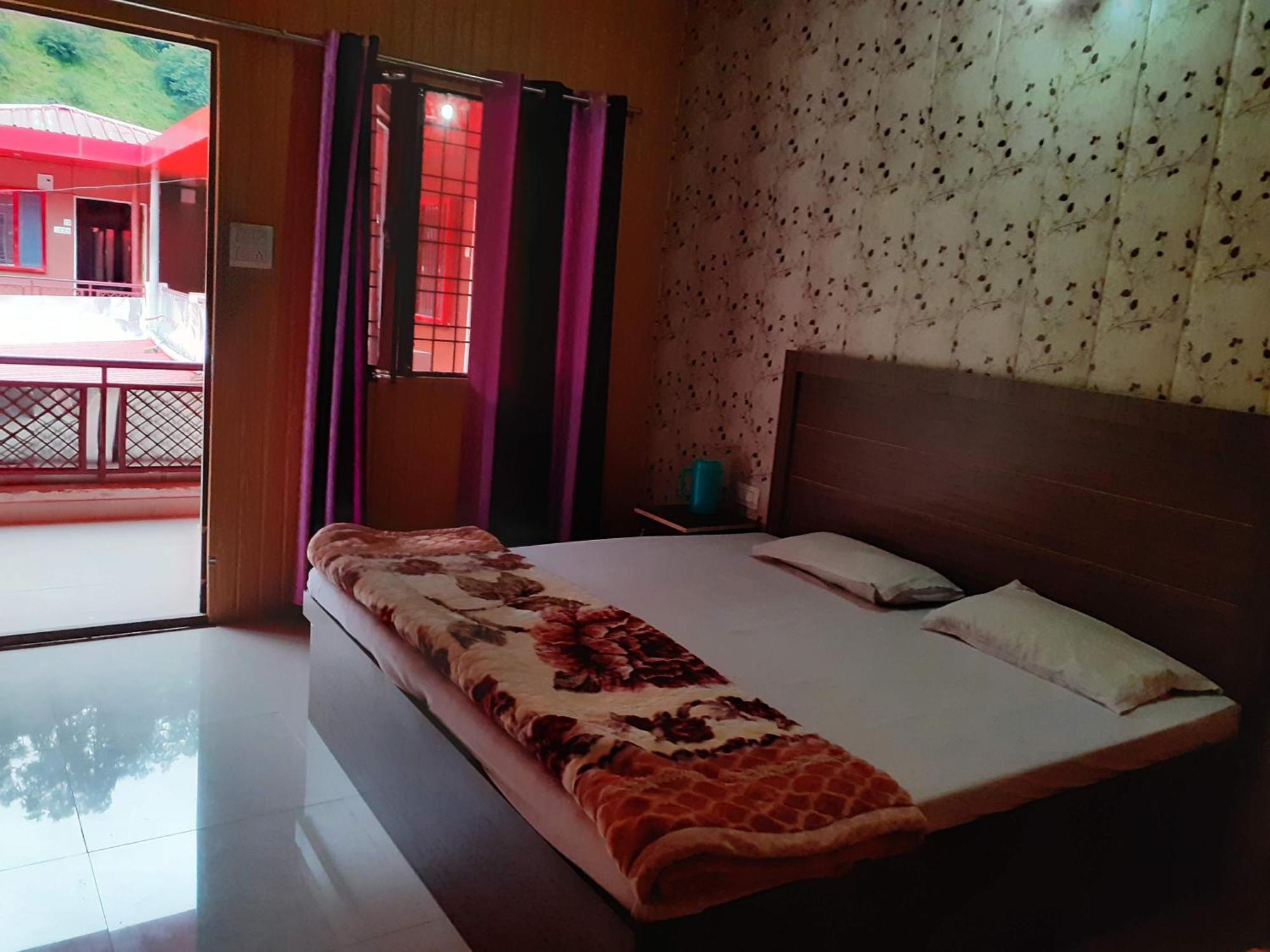 Hotel Jagat Raj, Sitapur Sitapur  Buitenkant foto